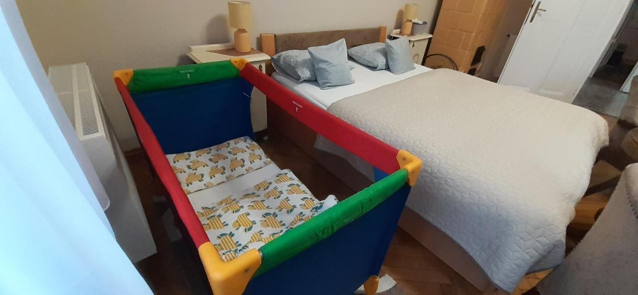 דירות Ekszerdoboz Apartman אגר מראה חיצוני תמונה