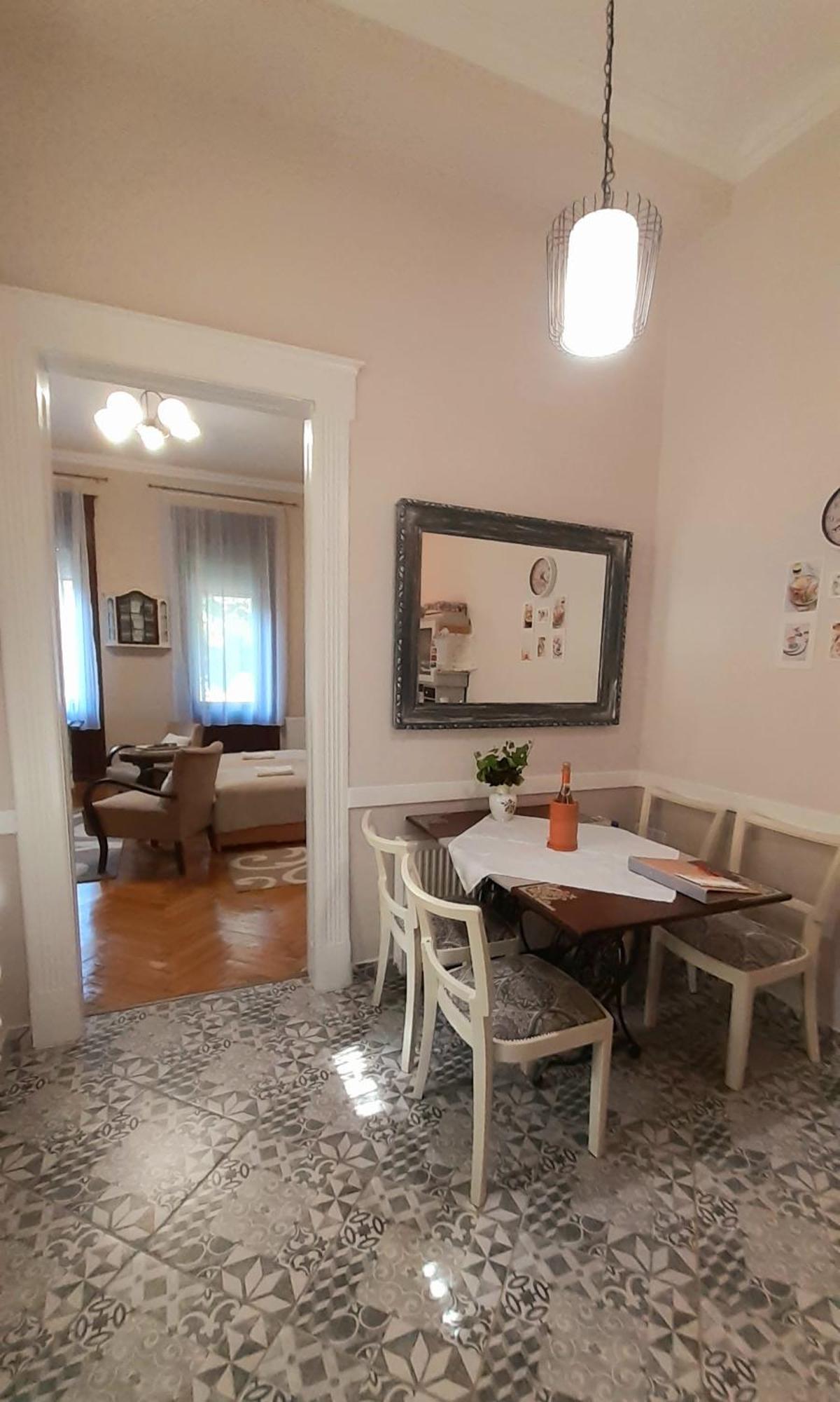 דירות Ekszerdoboz Apartman אגר מראה חיצוני תמונה